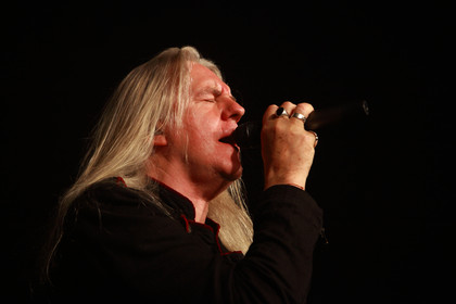 Zweifach Metal - Fotos: Saxon live in der Live Music Hall in Köln 
